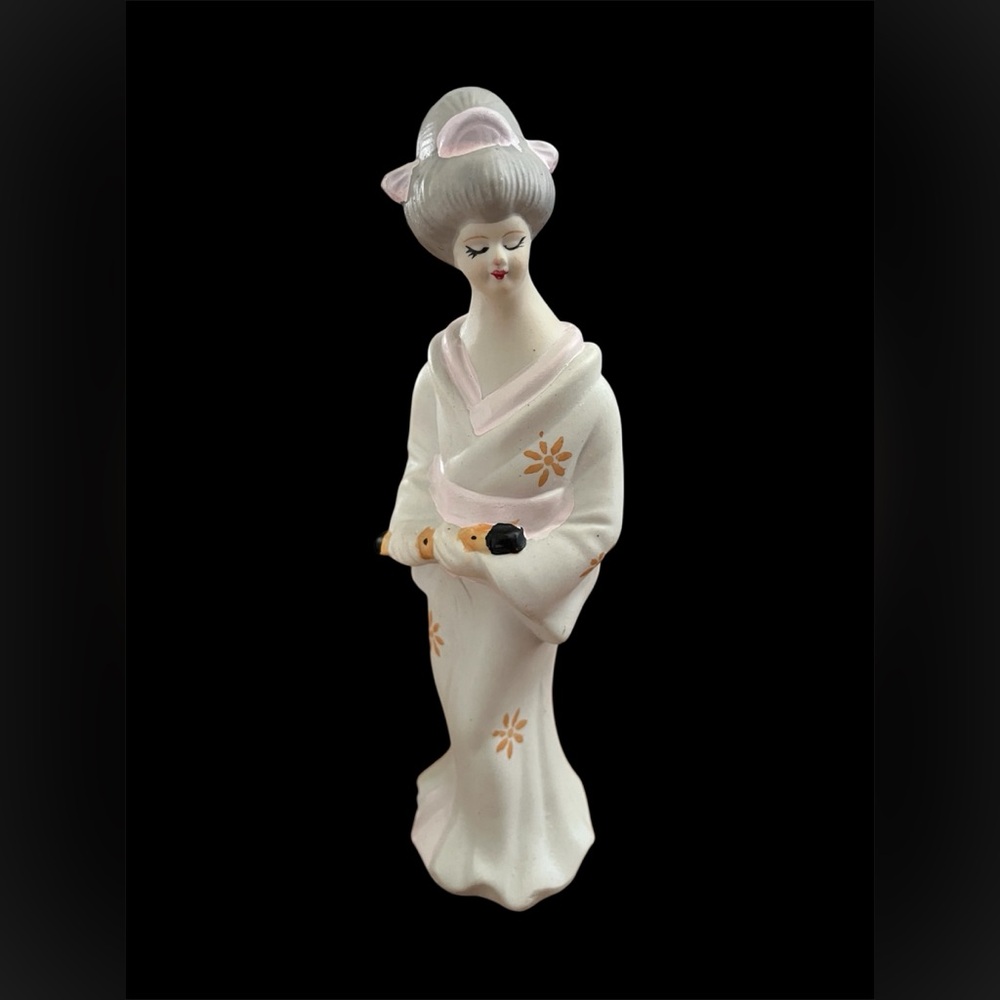 Vintage Porcelain Geisha Figurine in Soft Pink and White